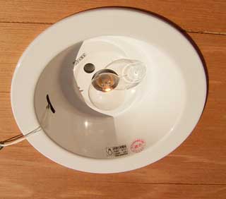 非常用照明器具・誘導灯の電池交換