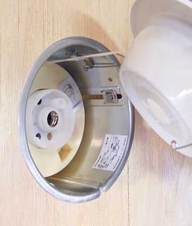 非常用照明器具・誘導灯の電池交換